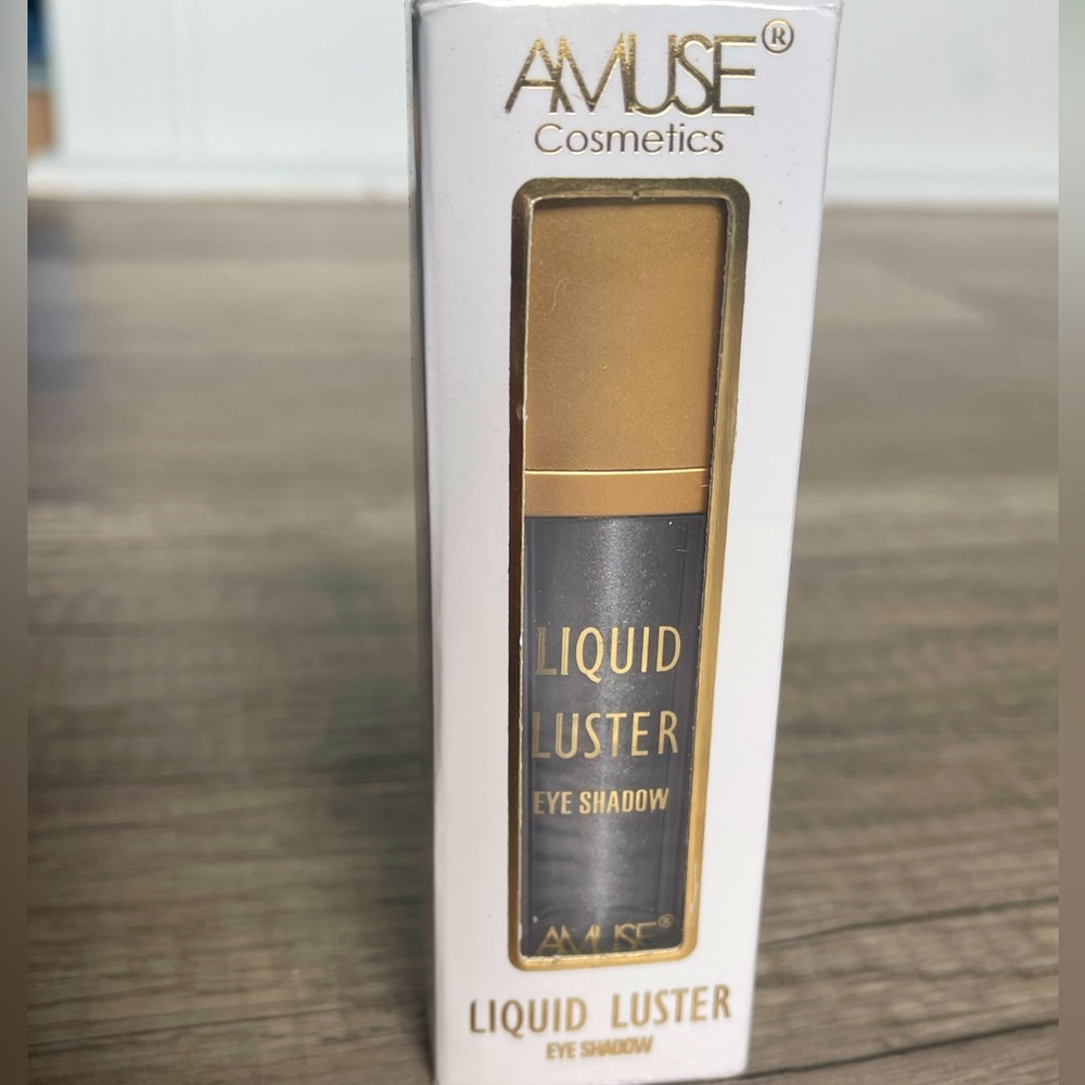Amuse Silver Metal Liquid Eyeshadow